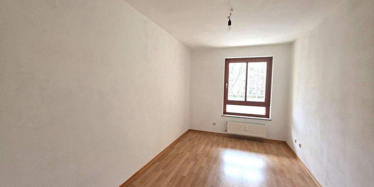 Etagenwohnung München Thalk.Obersendl.-Forsten-Fürstenr.-Solln - 3 Zimmer, 74 m&sup2;, 1.250&euro; | Angebot:25266411