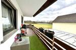 AS ImmobilieN: Wiesbaden-Delkenheim 3br 1.5bath condo fitted kitchen, parking - only 9 min to Clay