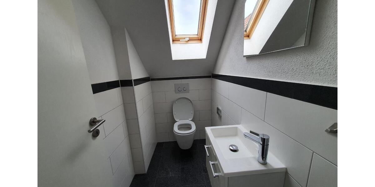 Dachgeschoßwohnung Hilpoltstein - 4 Zimmer, 170 m&sup2;, 1.200&euro; | Angebot:26425712