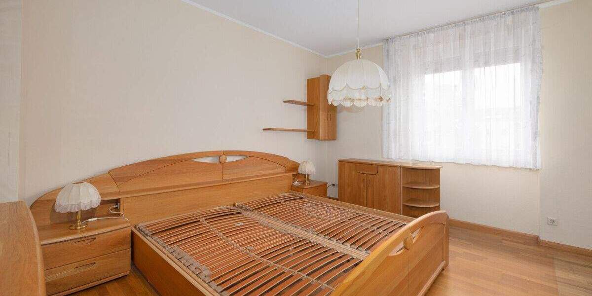 Etagenwohnung Pforzheim / Arlinger Brötzingen - 4 Zimmer, 95 m&sup2;, 990&euro; | Angebot:24860352