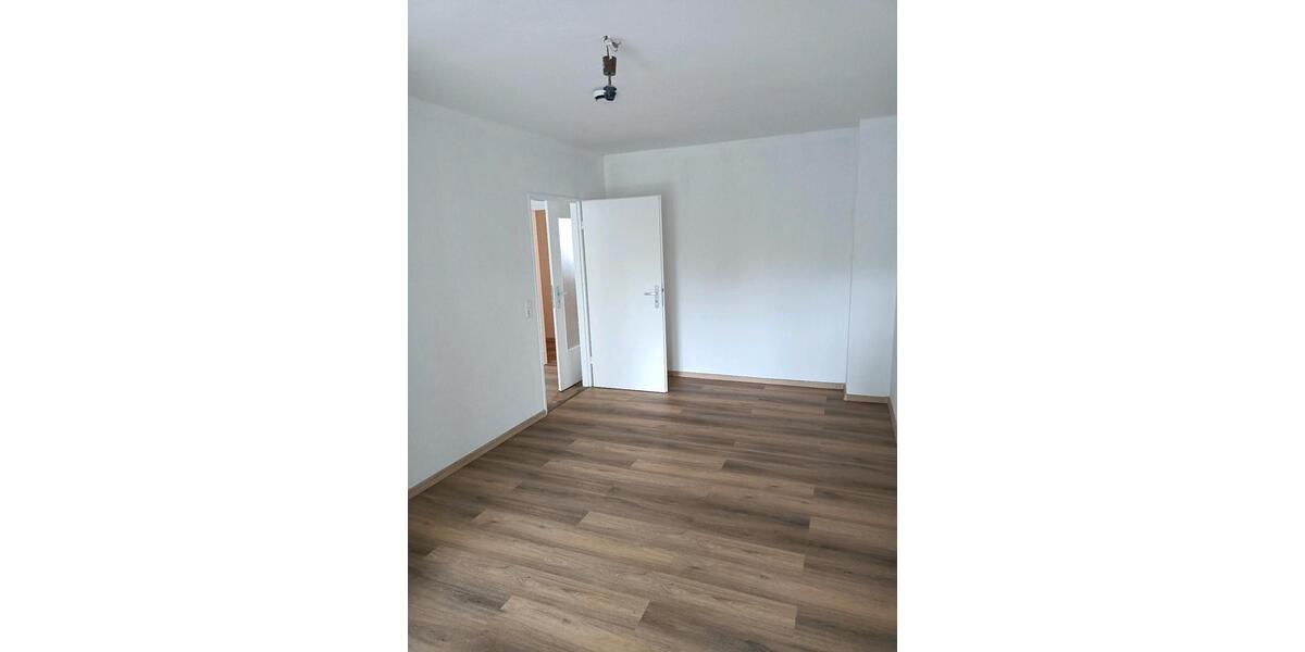 Etagenwohnung Frankenthal (Pfalz) - 2 Zimmer, 56 m&sup2;, 700&euro; | Angebot:26692699