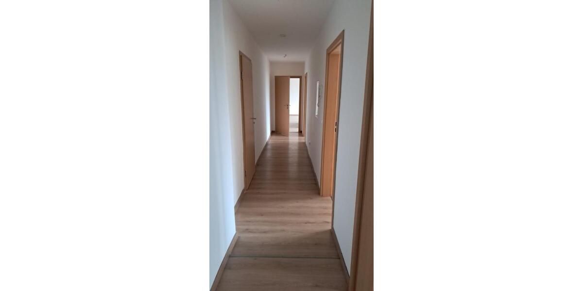 Etagenwohnung Haldensleben - 3 Zimmer, 88 m&sup2;, 750&euro; | Angebot:25546558