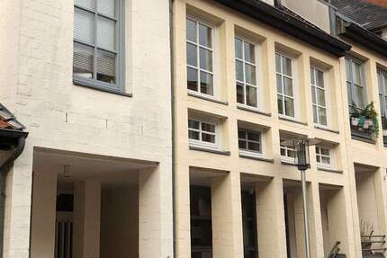 Wohnung Flensburg Altstadt - 2 Zimmer, 82 m&sup2;, 535&euro; | Angebot:23972370