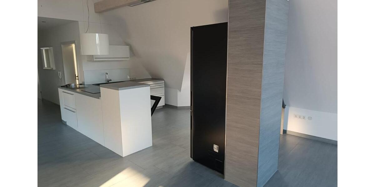 Dachgeschoßwohnung Rheinzabern - 2 Zimmer, 93 m&sup2;, 1.050&euro; | Angebot:24744183