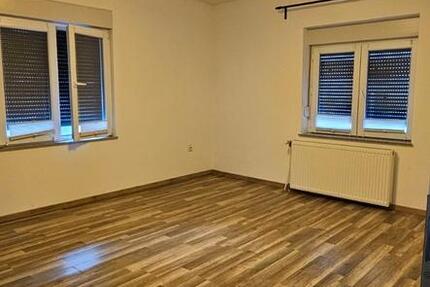 Wohnen auf Zeit Landau in der Pfalz - 4 Zimmer, 24 m&sup2;, 400&euro; | Angebot:25977803