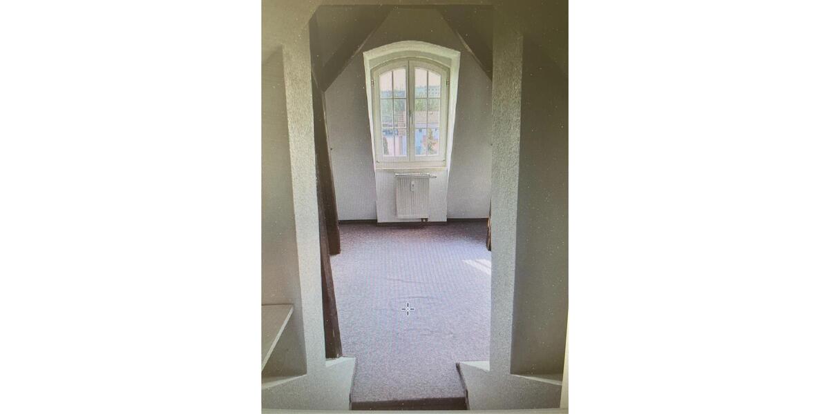 Dachgeschoßwohnung Kölleda - 2.5 Zimmer, 39 m&sup2;, 502&euro; | Angebot:26254057