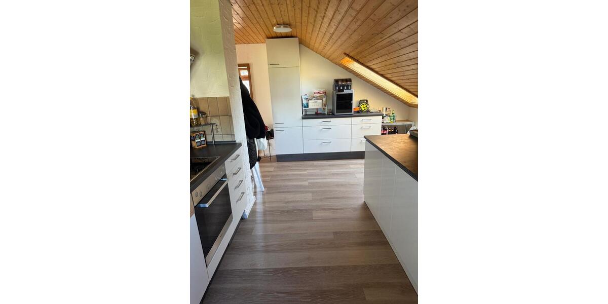 Dachgeschoßwohnung Rosenfeld - 2 Zimmer, 71 m&sup2;, 750&euro; | Angebot:26463446