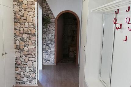 EG - Wohnung - 4 Zimmer + Küche + Garage zimmer