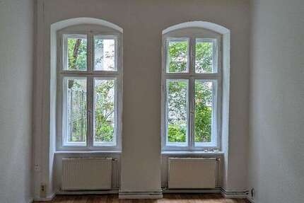 Wohnung zum Mieten in Berlin Friedrichshain 420 € 32.76 m²