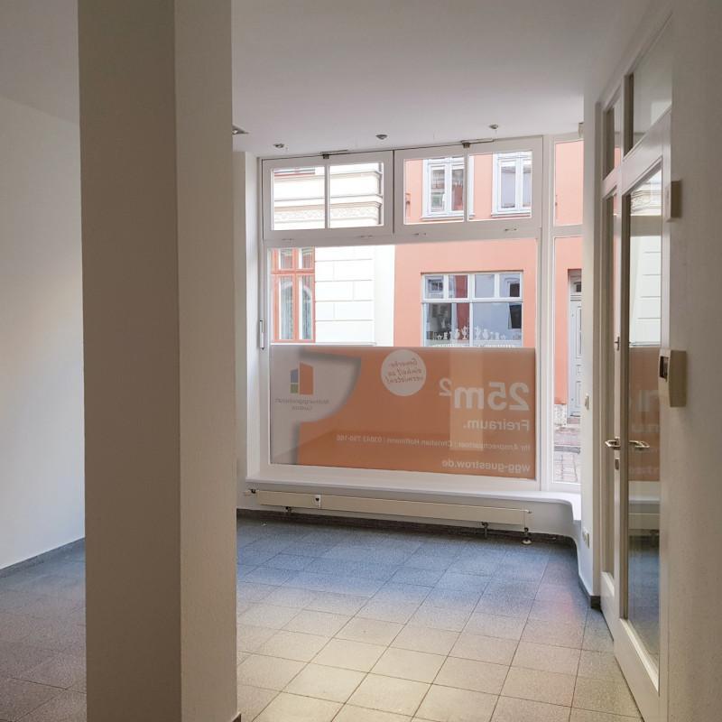 geräumige Gewerbeeinheit in attraktiver zentraler Lage! zimmer