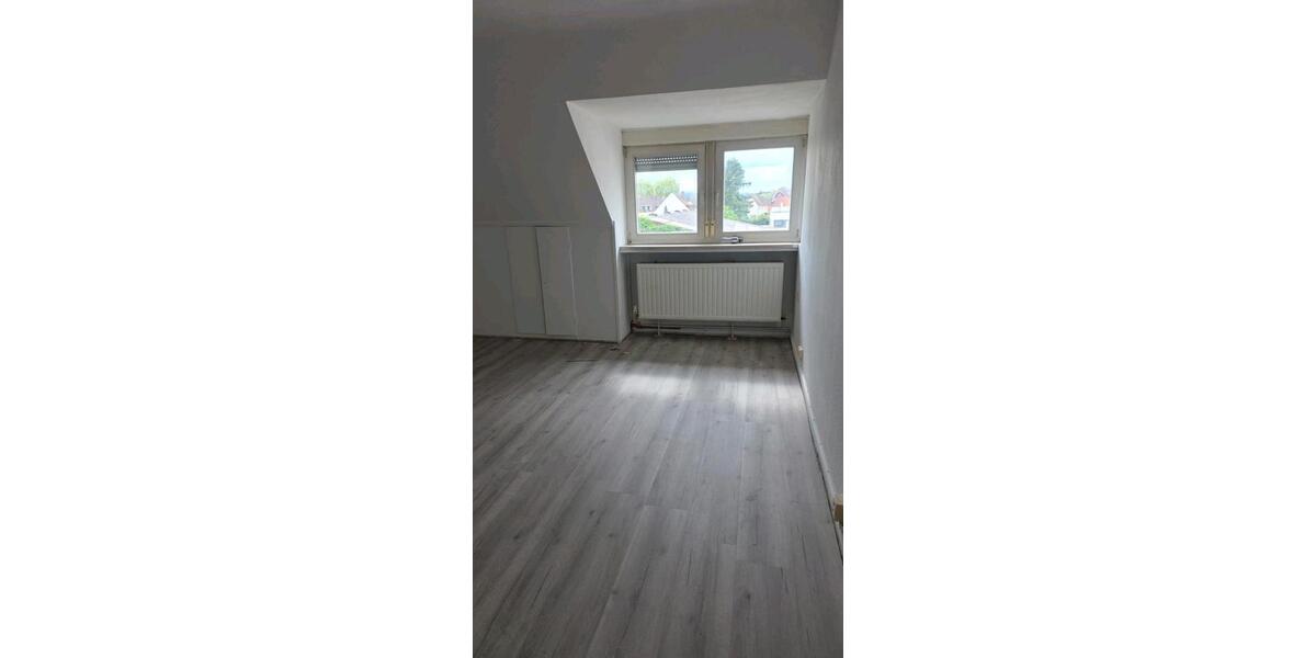 Dachgeschoßwohnung Homburg - 2 Zimmer, 60 m&sup2;, 550&euro; | Angebot:26478633