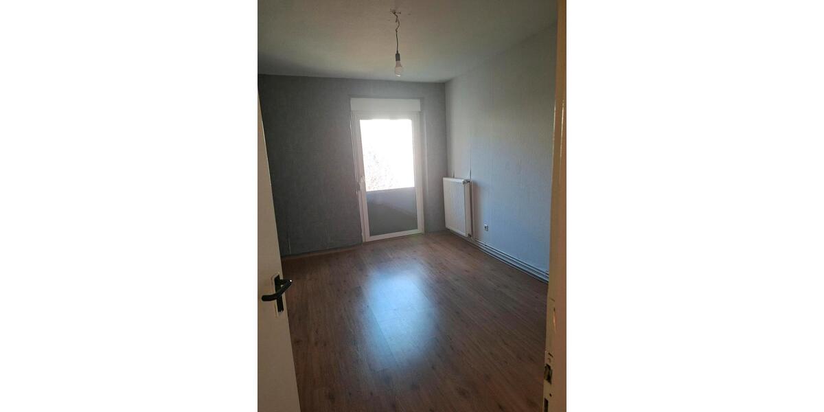 Etagenwohnung Witten - 4 Zimmer, 100 m&sup2;, 830&euro; | Angebot:25992741