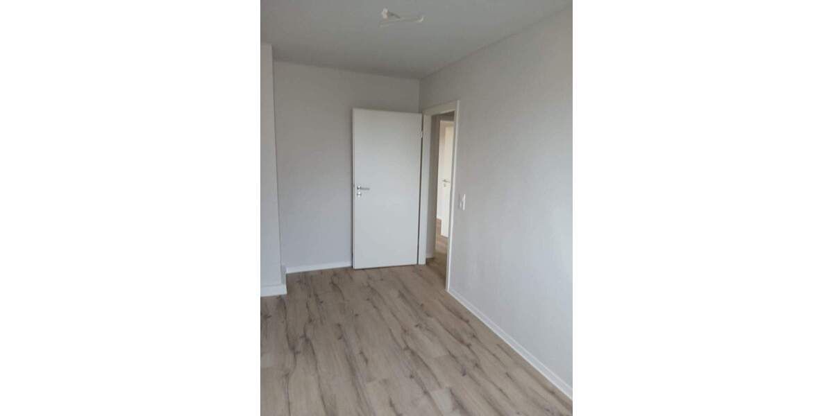 Etagenwohnung Groitzsch Großprießligk - 3 Zimmer, 56 m&sup2;, 454&euro; | Angebot:25674247