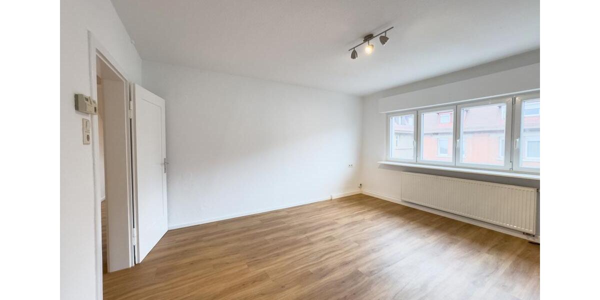 Dachgeschoßwohnung Stuttgart Bad Cannstatt - 3 Zimmer, 75 m&sup2;, 990&euro; | Angebot:26355327