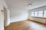 Dachgeschoßwohnung Stuttgart Bad Cannstatt - 3 Zimmer, 75 m&sup2;, 990&euro; | Angebot:26355327