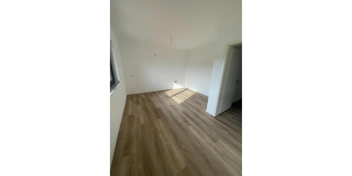 Erdgeschoßwohnung Frankenberg (Eder) - 3 Zimmer, 100 m&sup2;, 1.100&euro; | Angebot:25859886