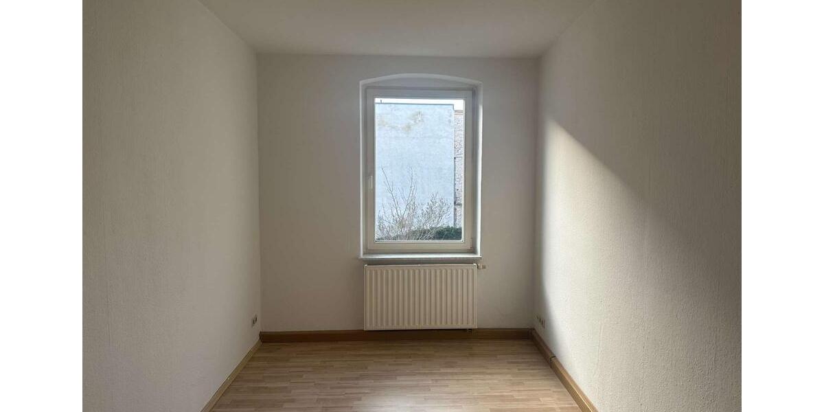 Etagenwohnung Brandenburg an der Havel - 3 Zimmer, 82 m&sup2;, 738&euro; | Angebot:25960156