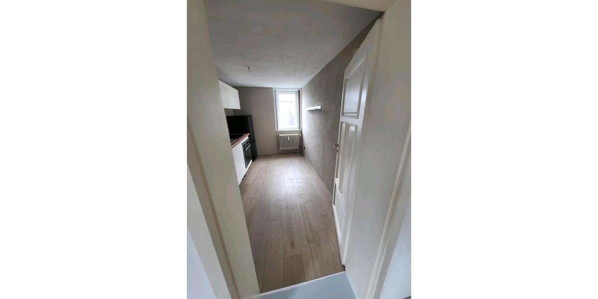 Etagenwohnung Neuhaus am Rennweg - 2 Zimmer, 60 m&sup2;, 570&euro; | Angebot:26670705