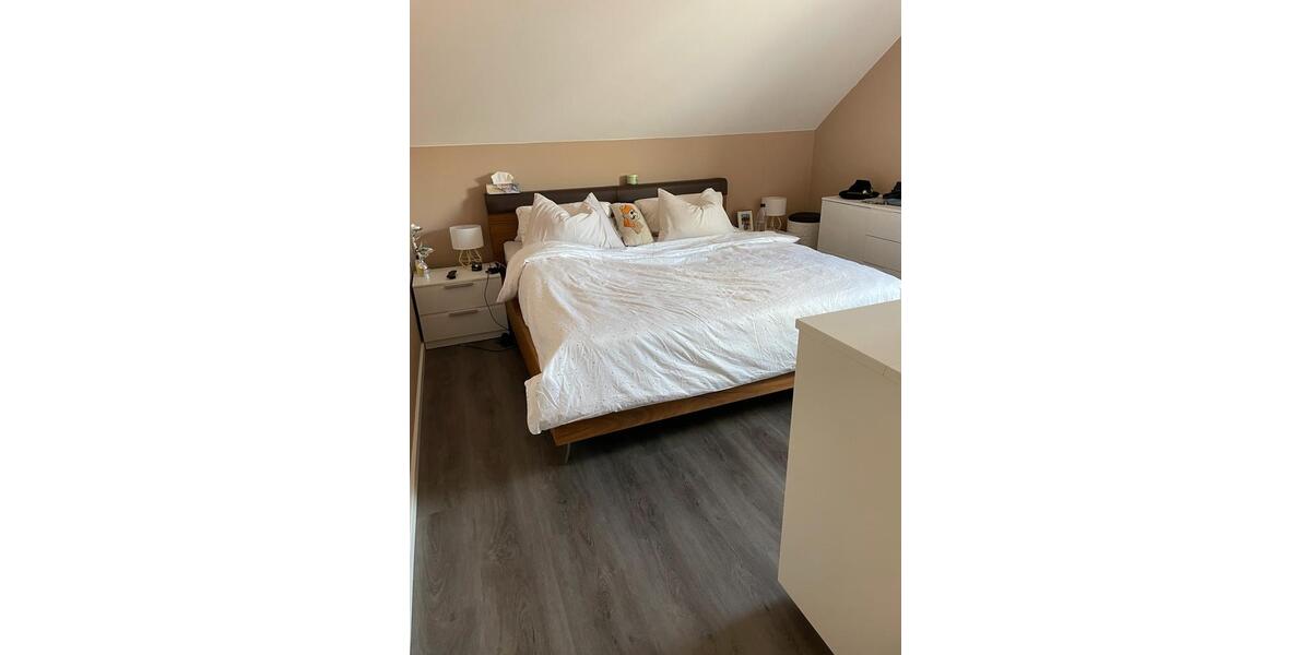 Dachgeschoßwohnung Vaterstetten Baldham - 3 Zimmer, 84 m&sup2;, 1.420&euro; | Angebot:26111113
