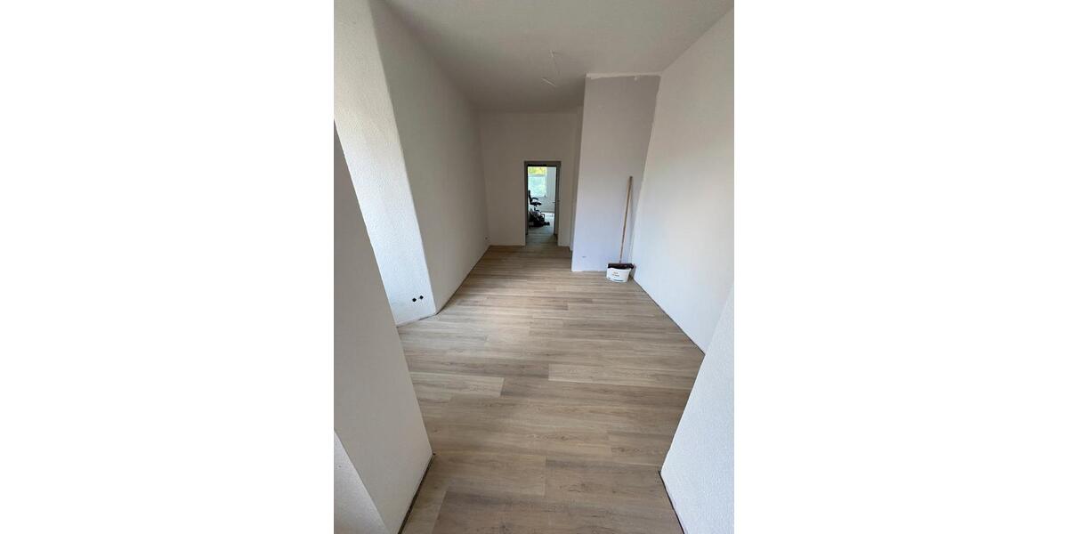 Etagenwohnung Güstrow - 4 Zimmer, 135 m&sup2;, 1.150&euro; | Angebot:26635660