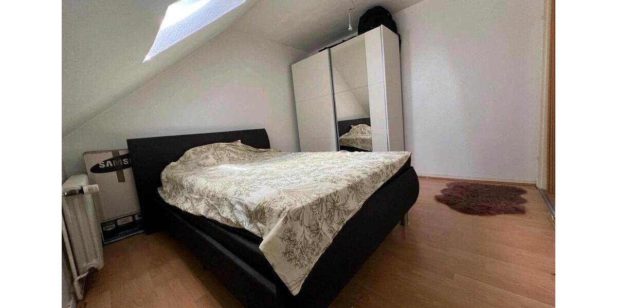 Dachgeschoßwohnung Mönchengladbach Süd - 2 Zimmer, 60 m&sup2;, 590&euro; | Angebot:25613663