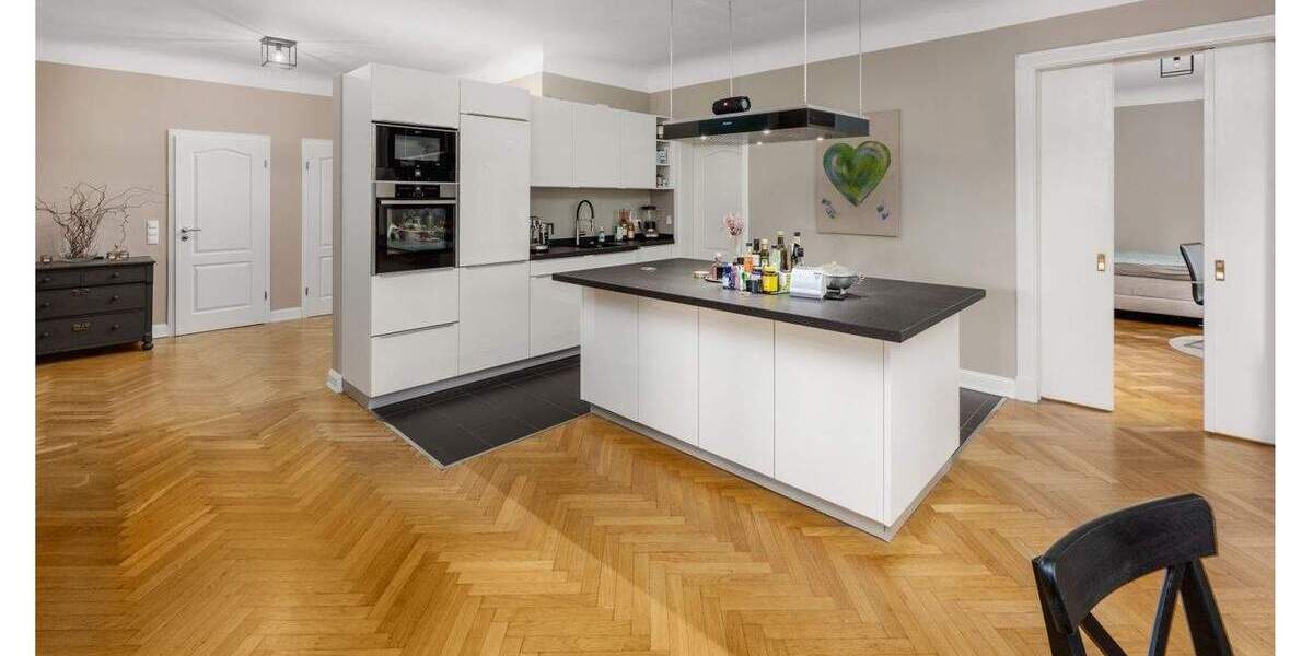 Uhlenhorster Charme in bester Alsternähe inkl. Tiefgaragenstellplatz 4 zimmer