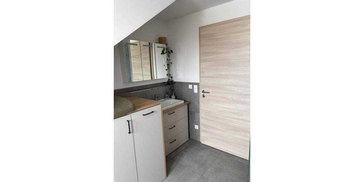 Etagenwohnung Gachenbach - 3 Zimmer, 81 m&sup2;, 1.000&euro; | Angebot:26058482