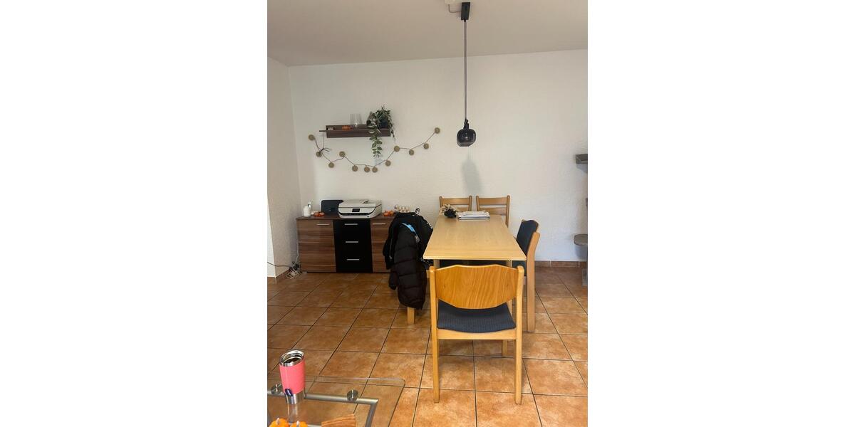 Etagenwohnung Friedrichsthal - 2 Zimmer, 60 m&sup2;, 420&euro; | Angebot:23704102