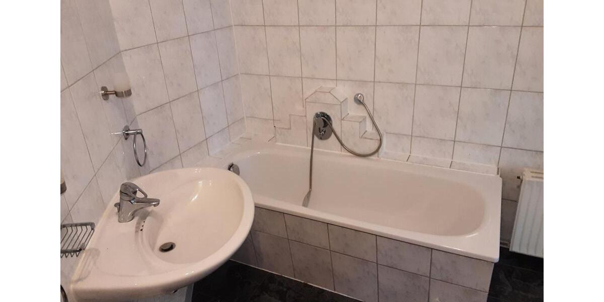 Etagenwohnung Schwarzenbek - 5.5 Zimmer, 160 m&sup2;, 1.400&euro; | Angebot:26237319