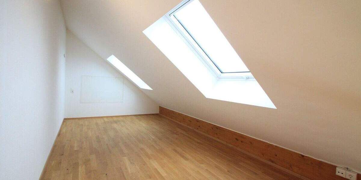 Etagenwohnung Krumbach - 2 Zimmer, 85 m&sup2;, 1.000&euro; | Angebot:24608015