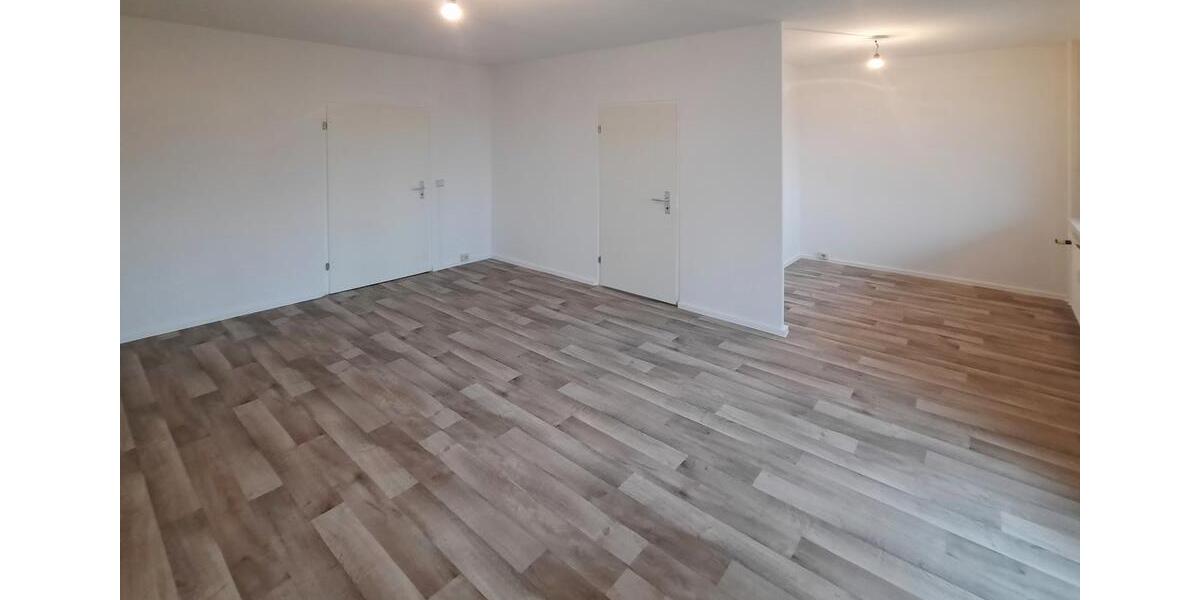 Erdgeschoßwohnung Neubrandenburg Datzeberg - 1 Zimmer, 36 m&sup2;, 254&euro; | Angebot:26661620
