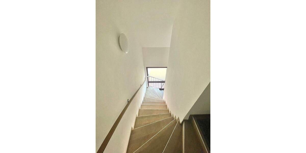 Etagenwohnung Stade - 2 Zimmer, 62 m&sup2;, 600&euro; | Angebot:25957193