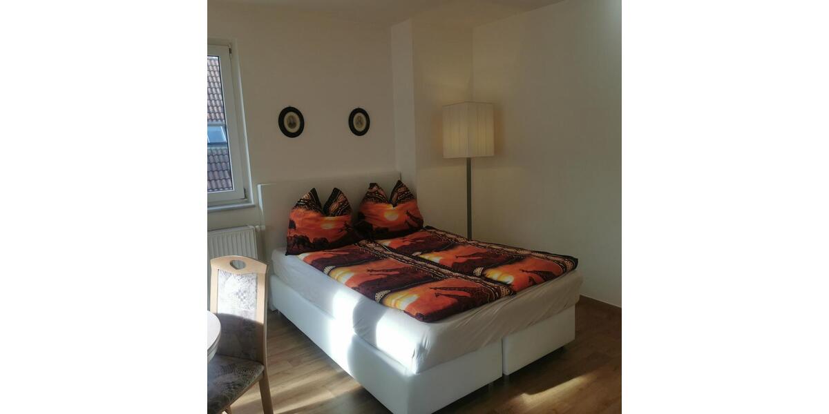 Wohnen auf Zeit Radebeul - 2 Zimmer, 40 m&sup2;, 29&euro; | Angebot:25493197