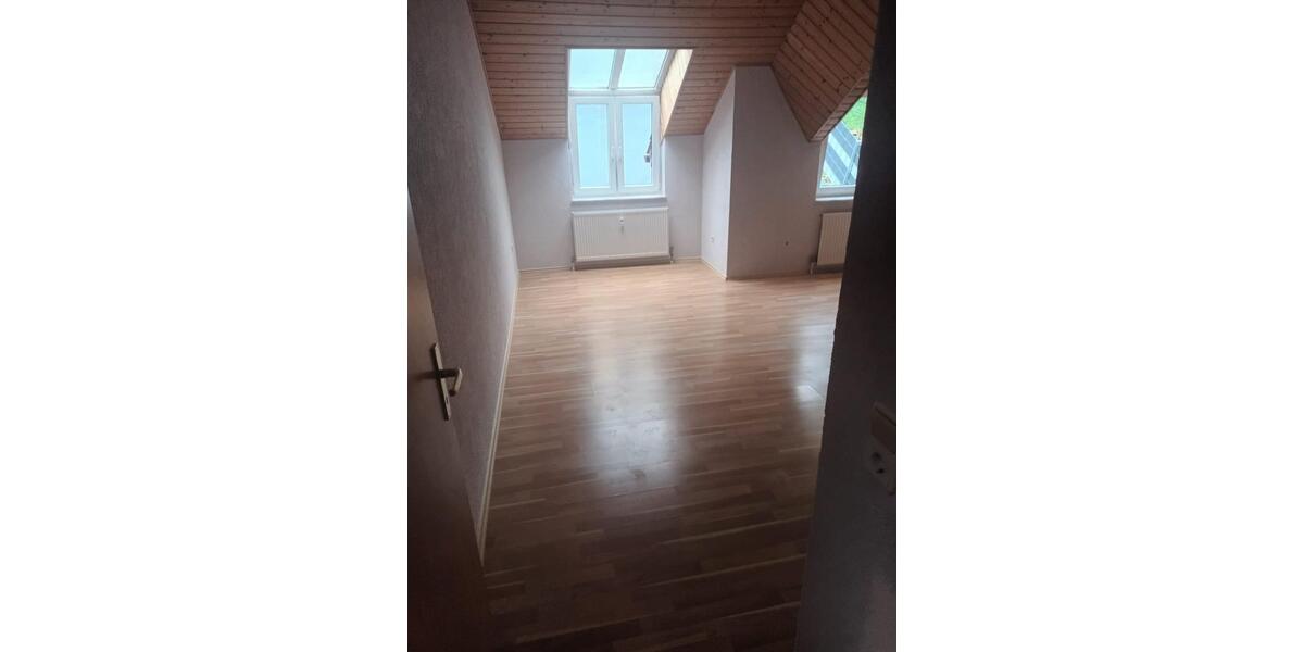 Etagenwohnung Weinheim - 2 Zimmer, 67 m&sup2;, 770&euro; | Angebot:25887940