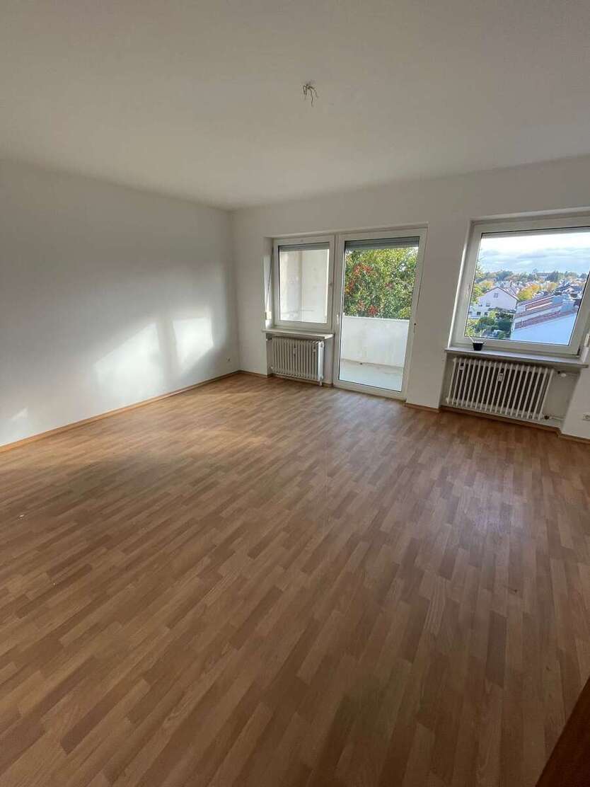 Wohnung zum Mieten in Regensburg 698,35 € 71.35 m² 3 zimmer