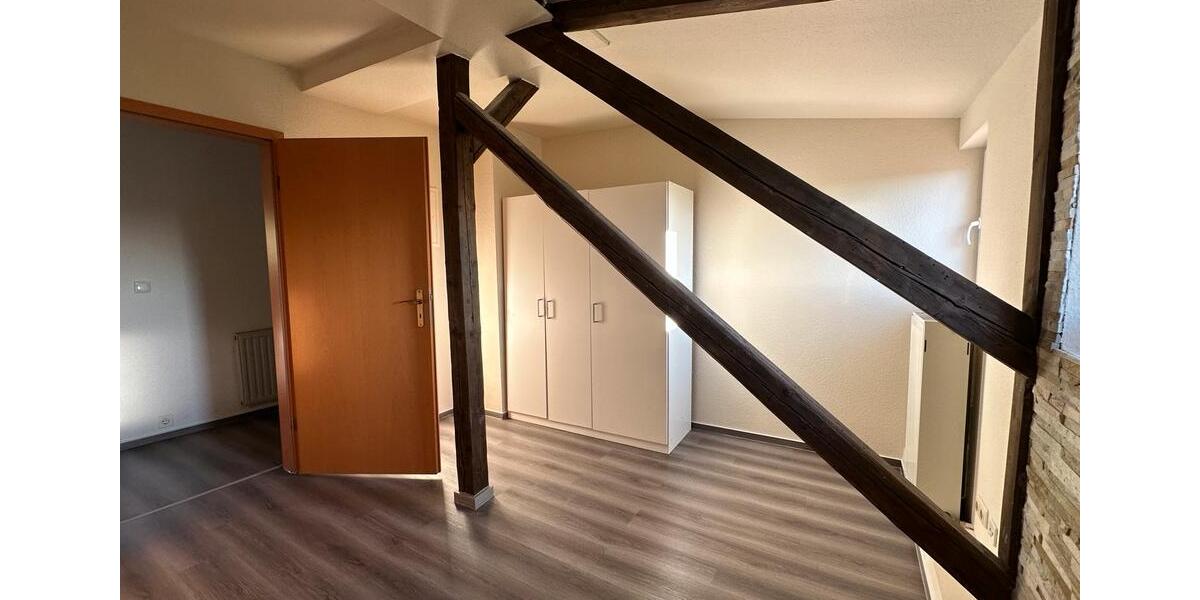 Dachgeschoßwohnung Arnstadt - 3 Zimmer, 80 m&sup2;, 850&euro; | Angebot:26549036