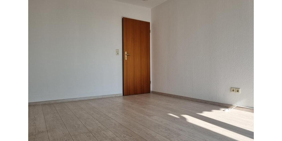 Dachgeschoßwohnung Halberstadt - 3 Zimmer, 87 m&sup2;, 524&euro; | Angebot:25865844