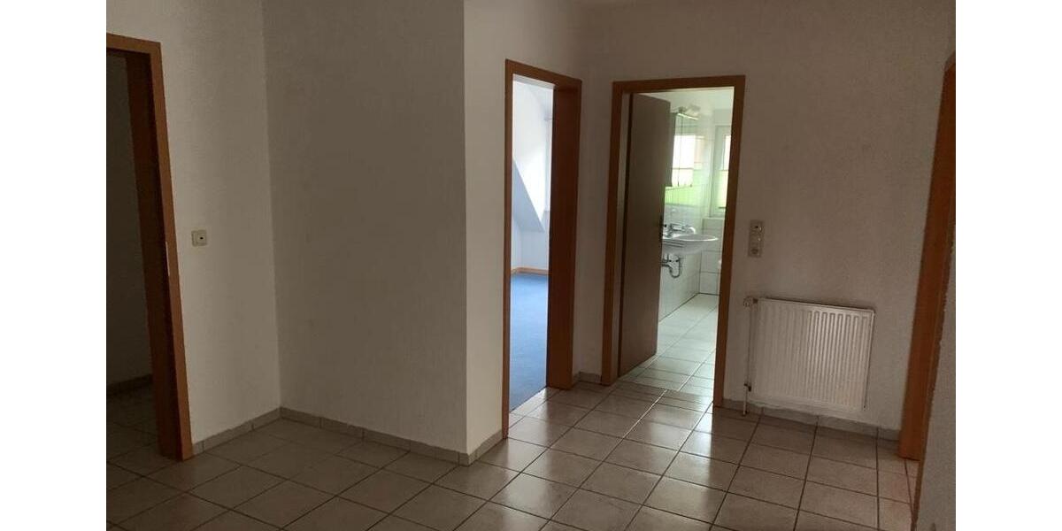 Dachgeschoßwohnung Soltau - 3 Zimmer, 90 m&sup2;, 600&euro; | Angebot:26019377