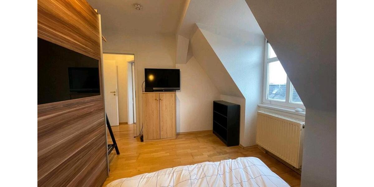 Dachgeschoßwohnung Markkleeberg - 1.5 Zimmer, 67 m&sup2;, 650&euro; | Angebot:25891905
