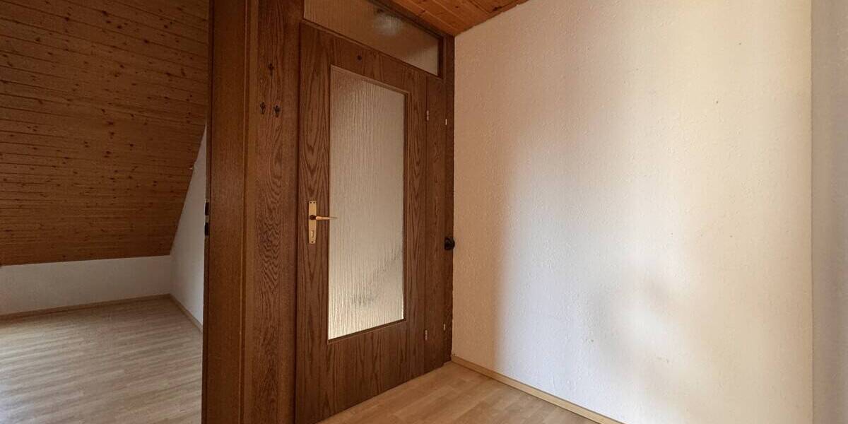 Etagenwohnung Crailsheim - 4 Zimmer, 93 m&sup2;, 850&euro; | Angebot:26694543