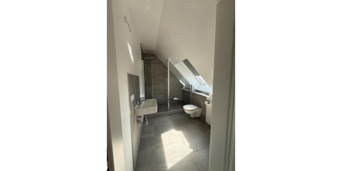 Etagenwohnung Frankfurt am Main Bergen-Enkheim - 3 Zimmer, 110 m&sup2;, 1.900&euro; | Angebot:26531811