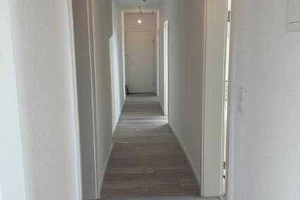 Wohnung Solingen Aufderhöhe - 4 Zimmer, 80 m&sup2;, 950&euro; | Angebot:25234466