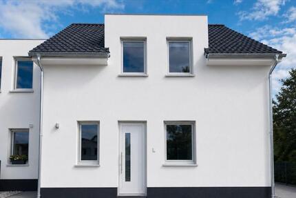 Haus Lübbecke - 4 Zimmer, 112 m&sup2;, 1.500&euro; | Angebot:26692720