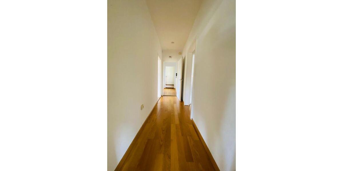 Etagenwohnung Steinen - 4 Zimmer, 142 m&sup2;, 1.300&euro; | Angebot:26646507