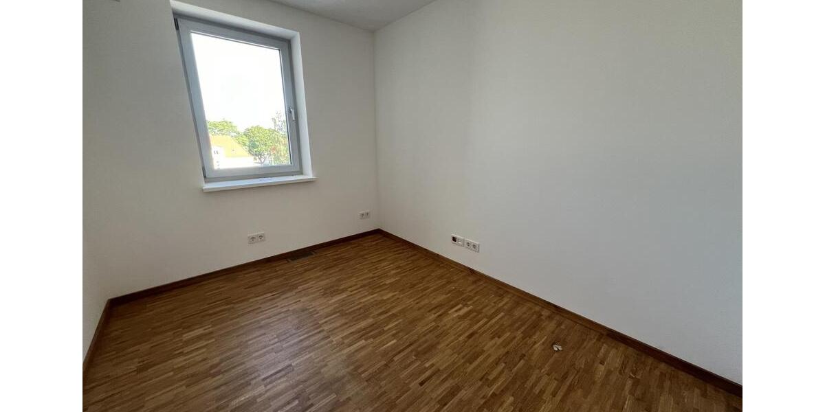 Einfamilienhaus Sömmerda - 3 Zimmer, 94 m&sup2;, 1.265&euro; | Angebot:25539491
