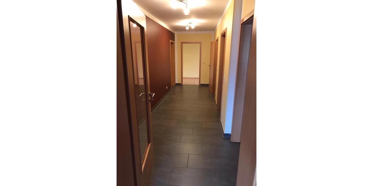 Etagenwohnung Rittersdorf - 5 Zimmer, 126 m&sup2;, 900&euro; | Angebot:26580670