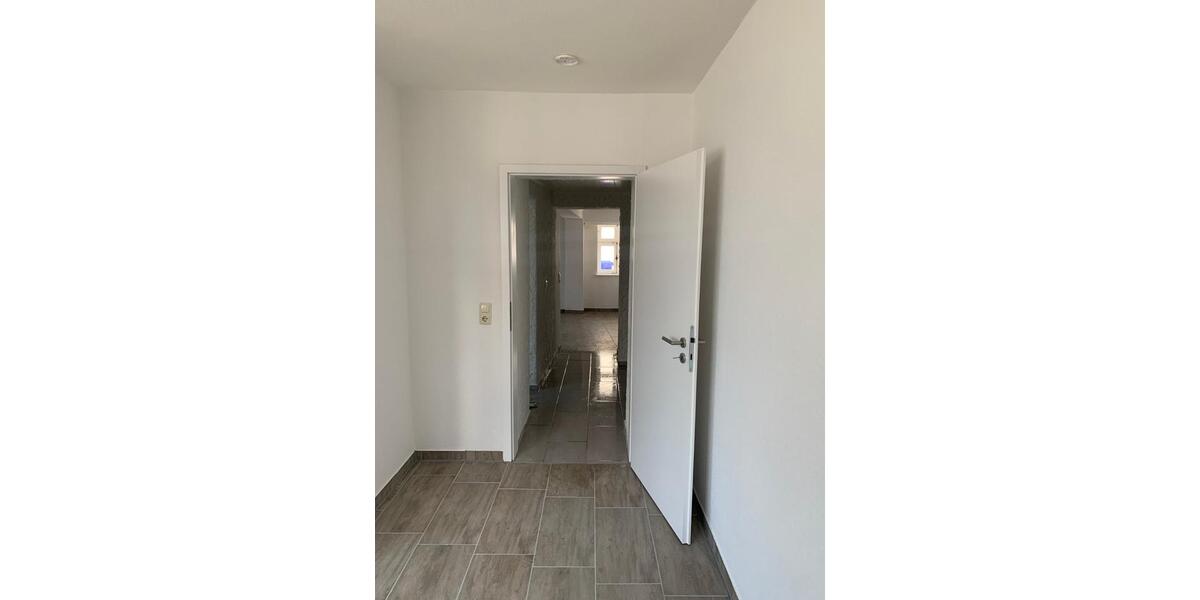 Erdgeschoßwohnung Korbach - 3 Zimmer, 77 m&sup2;, 650&euro; | Angebot:24946521