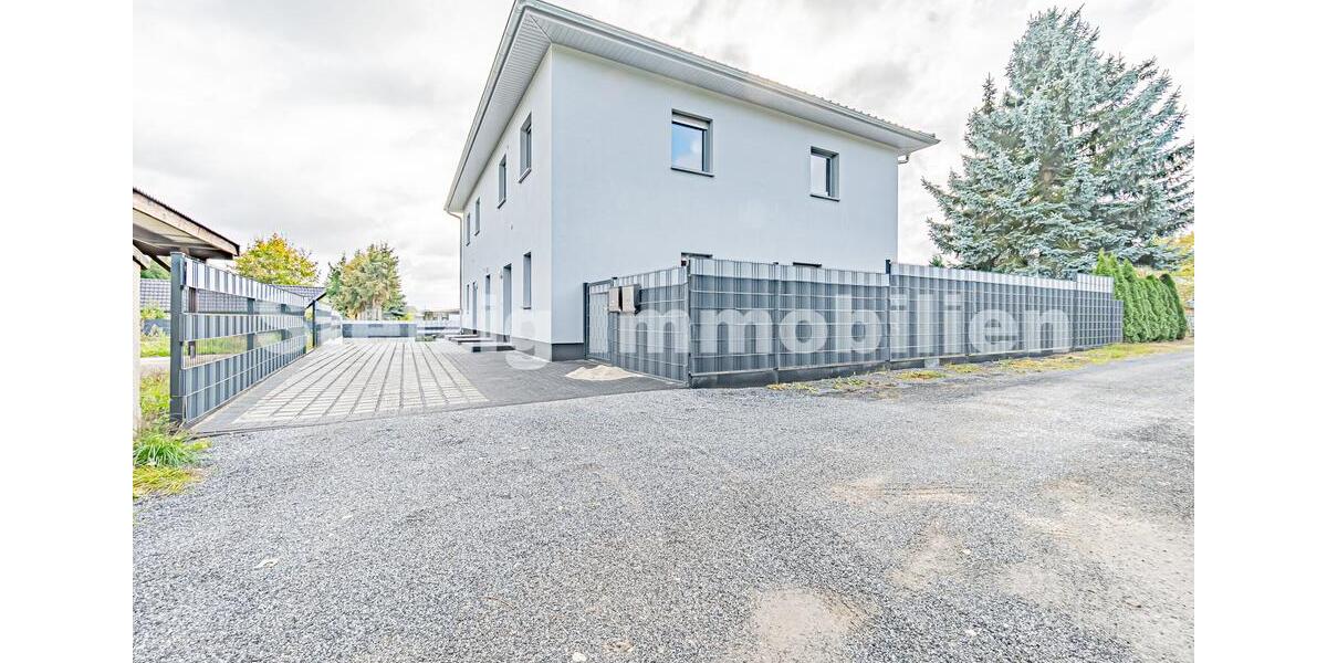 Doppelhaushälfte Kolkwitz - 4 Zimmer, 117 m&sup2;, 1.550&euro; | Angebot:26659450