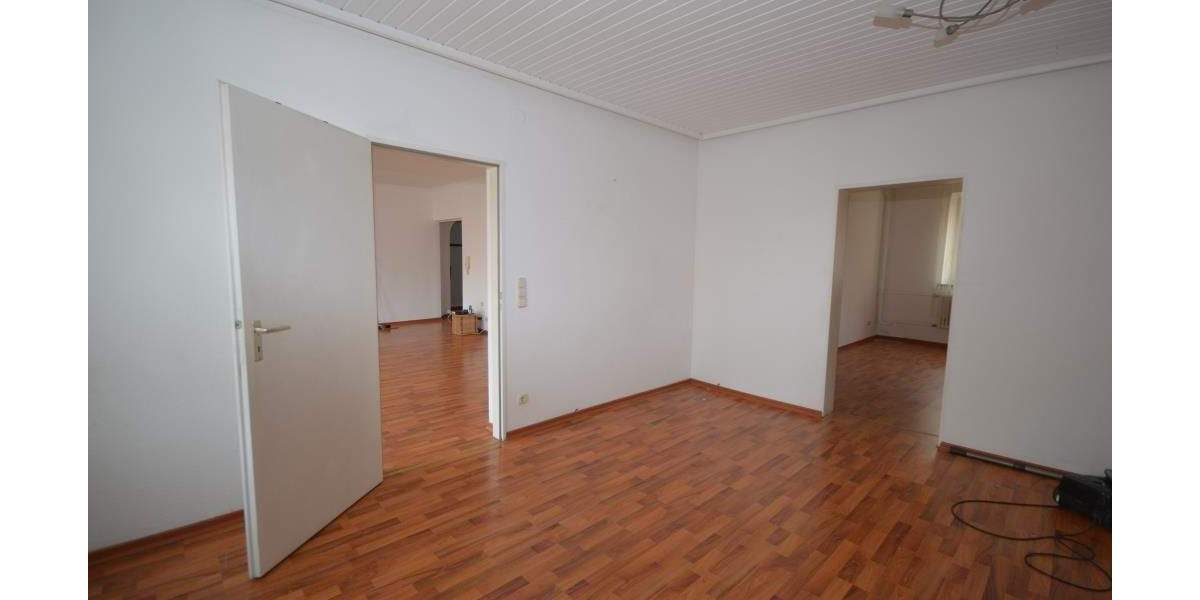 Gewerbeobjekt Neumarkt Altenhof - 4 Zimmer, 111 m&sup2;, 850&euro; | Angebot:25683027