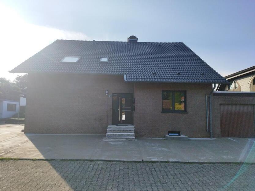 Modernisierte Wohnung in einem Zweifamilienhaus